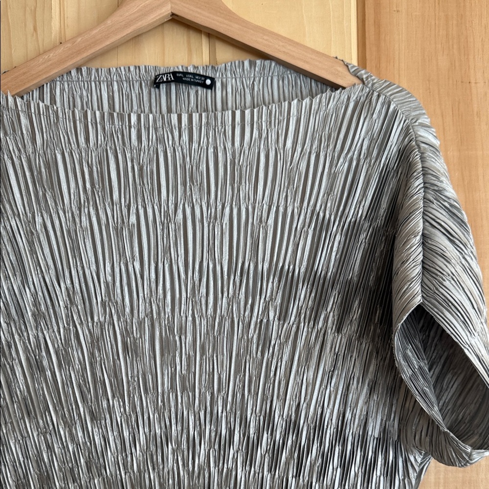 Zara Silver Metallic Pleated Plissé Boat Neck Top - Large